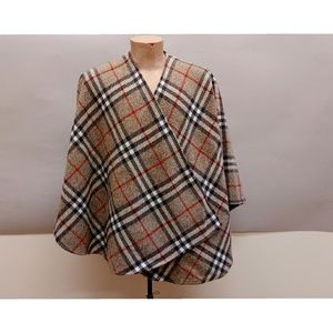 Burberry Check Lambs Wool Cape